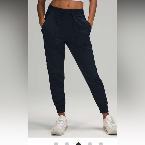 Lululemon Beyond the Studio Jogger, TRNV, Size 6 - Picture 5 of 9